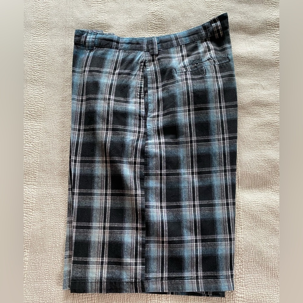 TRES BIEN mens shorts